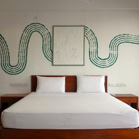 Hotel J 尼甘布 外观 照片