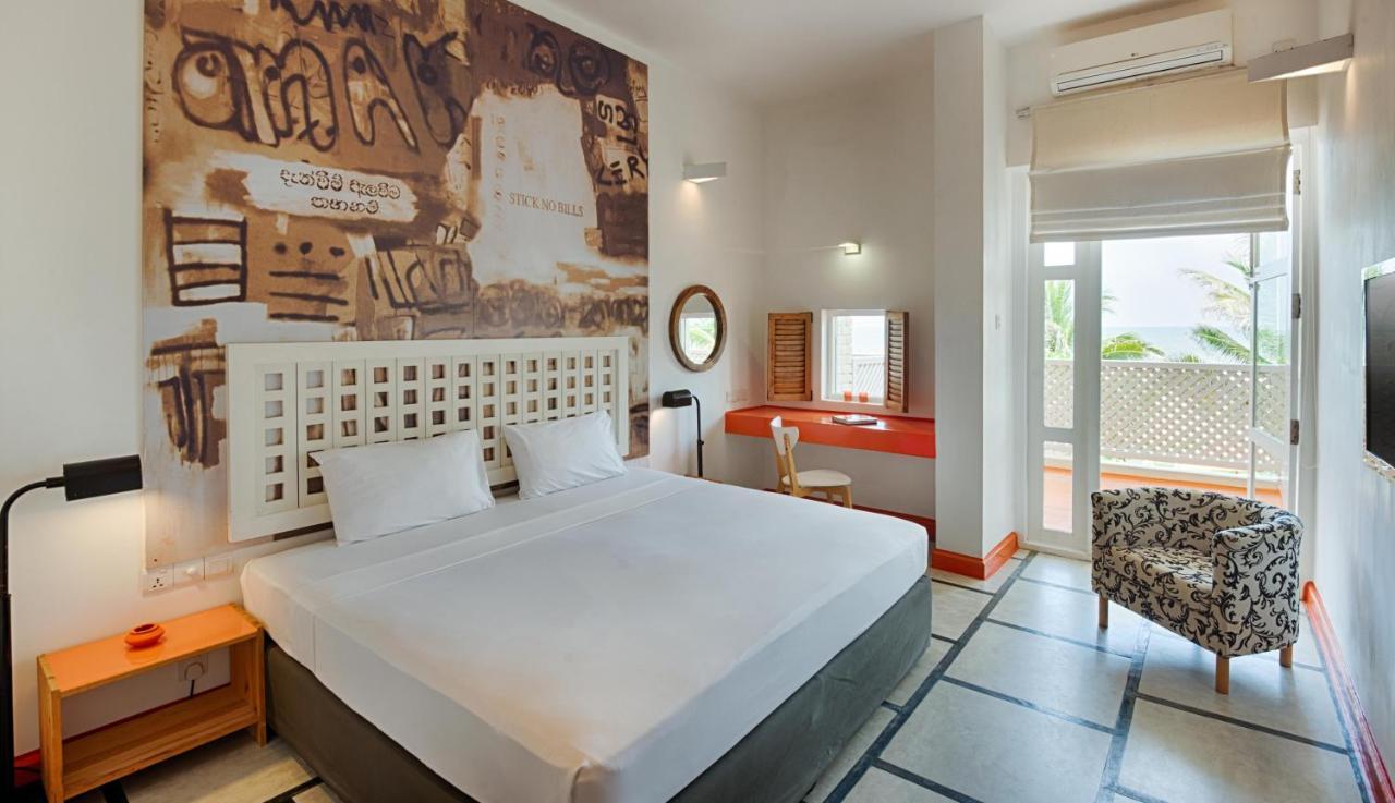 Hotel J 尼甘布 外观 照片