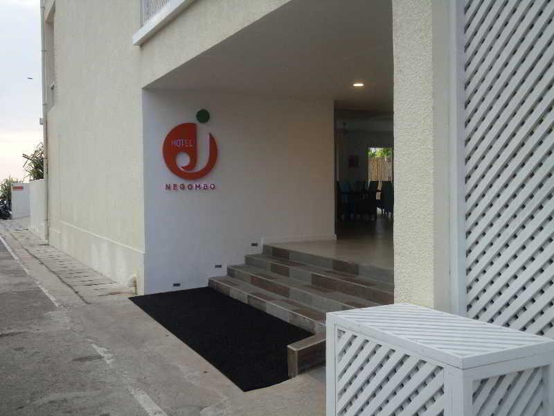 Hotel J 尼甘布 外观 照片
